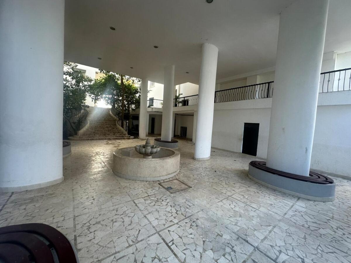 Zineb Seaside Escape Luxury, Perfect Location Apartment *